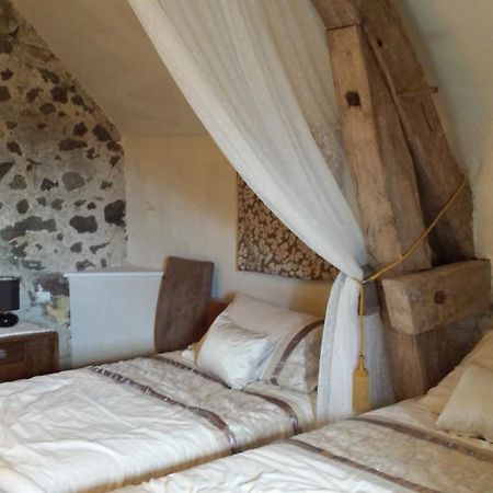 Le Petit Savriere B&B Tronget Kültér fotó