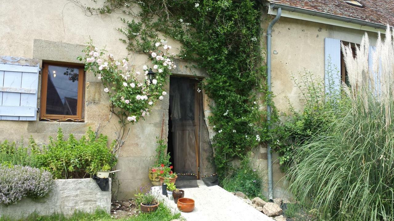 Le Petit Savriere B&B Tronget Kültér fotó