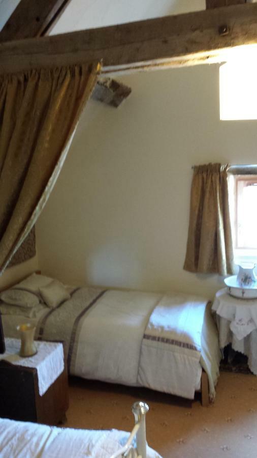 Le Petit Savriere B&B Tronget Kültér fotó