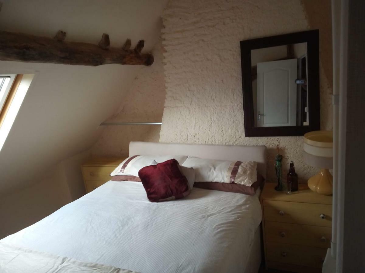 Le Petit Savriere B&B Tronget Kültér fotó